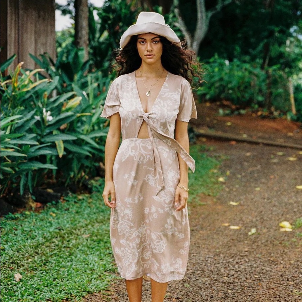NWT Yireh Cleo Dress - Watercolor Nude